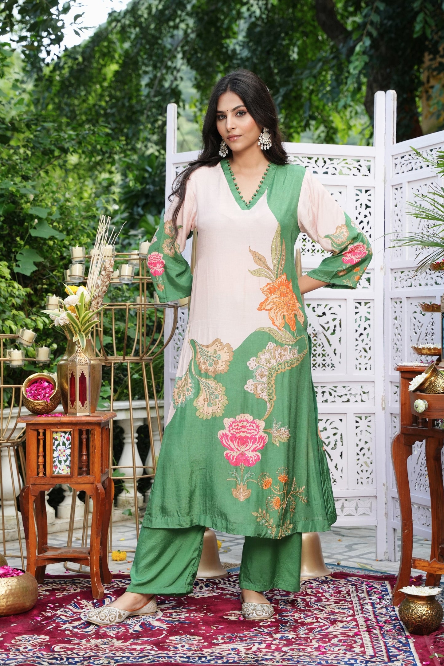 Floral Printed Kurta & Pant - Hand Embroidered - Set of 2 - Green - Muslin Silk
