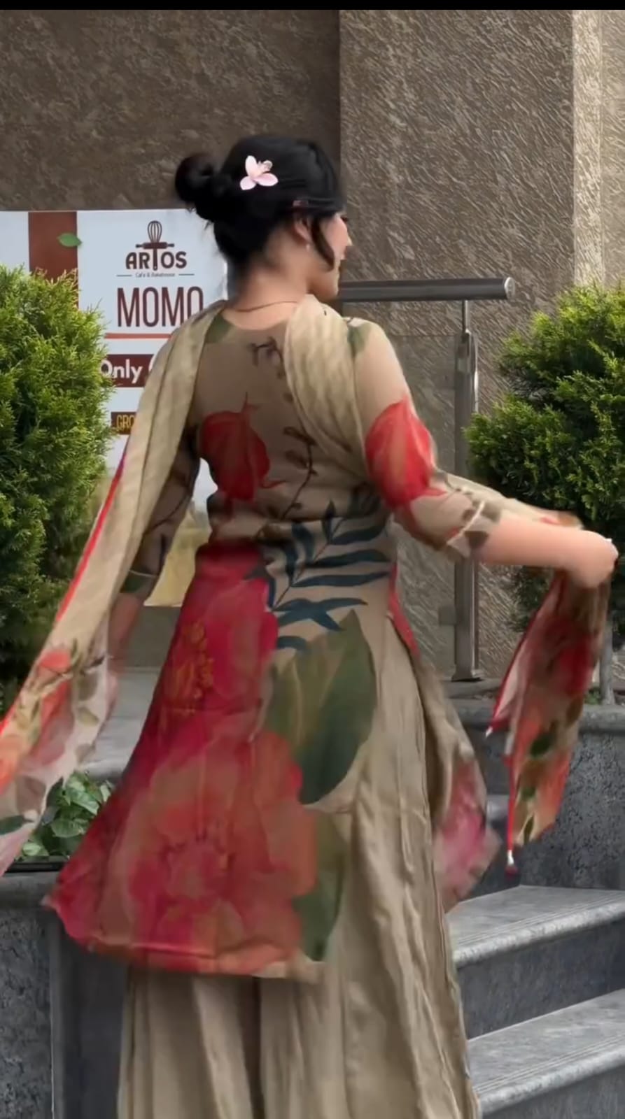 Women Kurta with Palazzos & With Dupatta