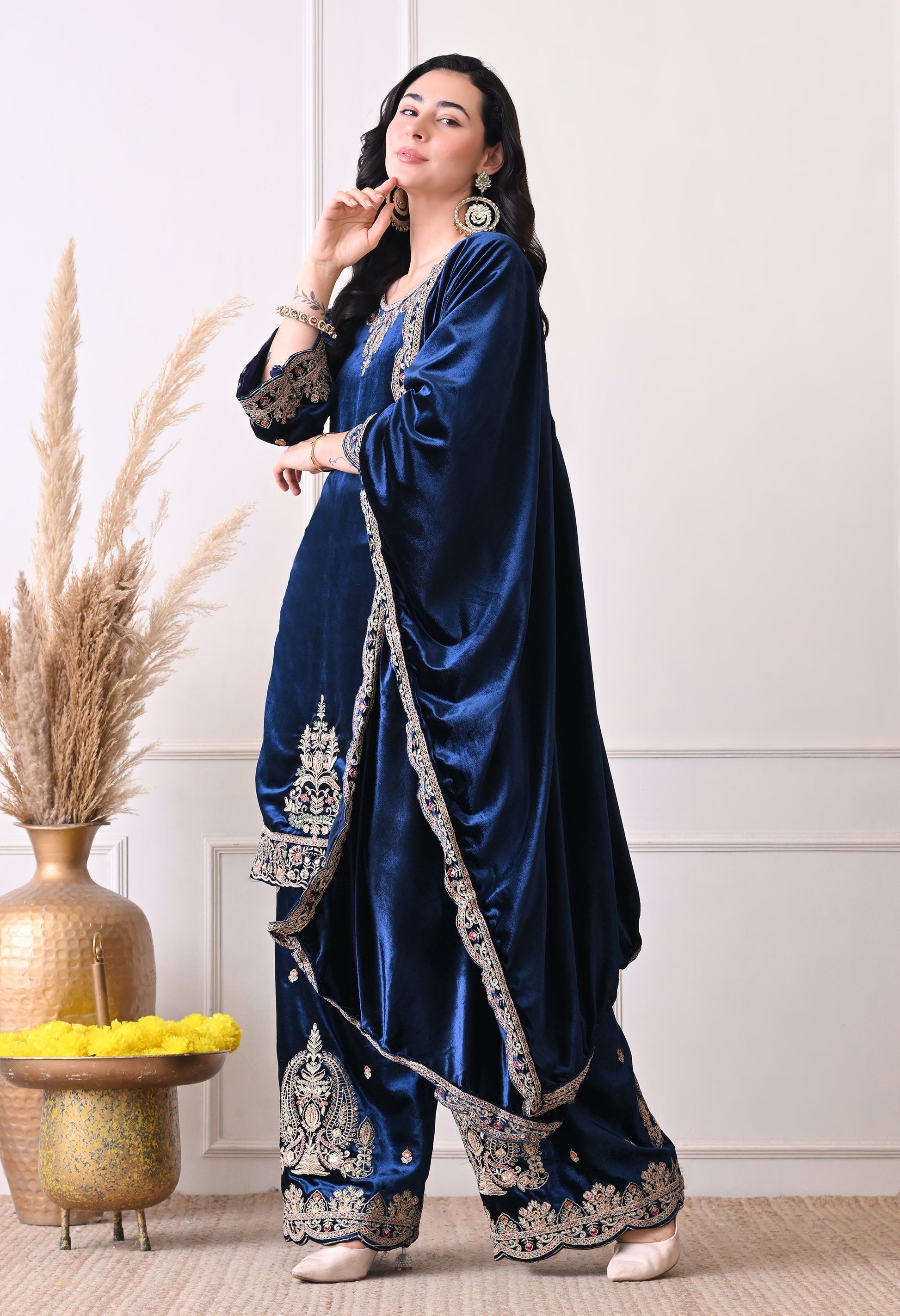 Noor-E-Begum - Pure Velvet