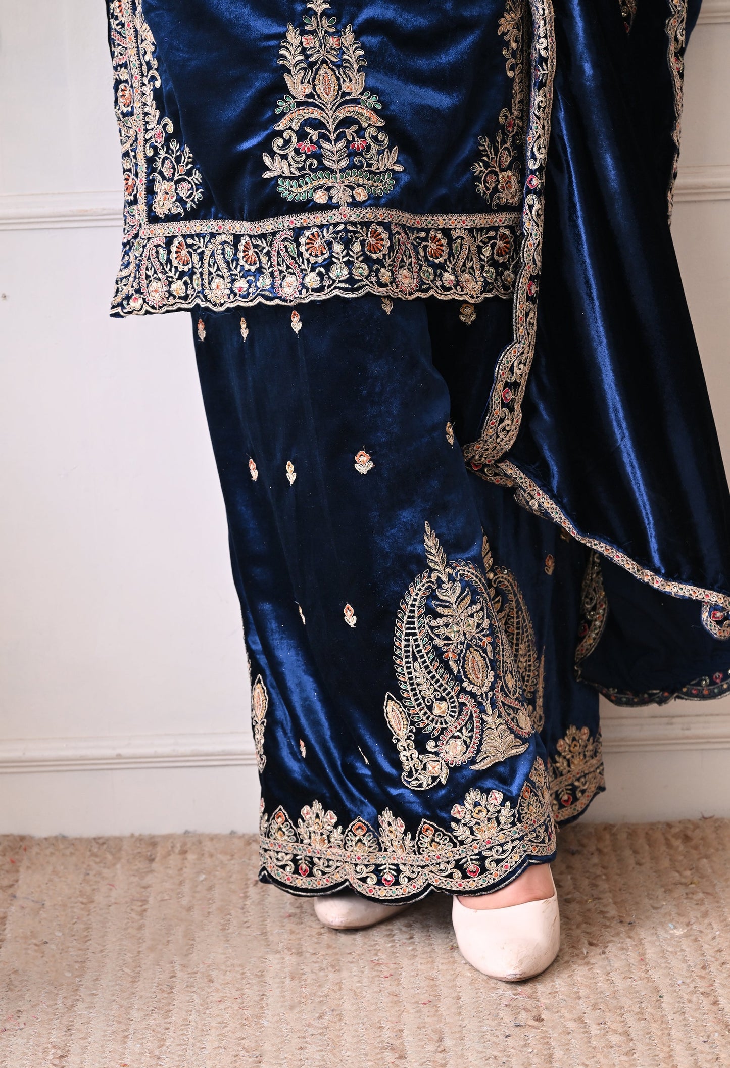 Noor-E-Begum - Pure Velvet