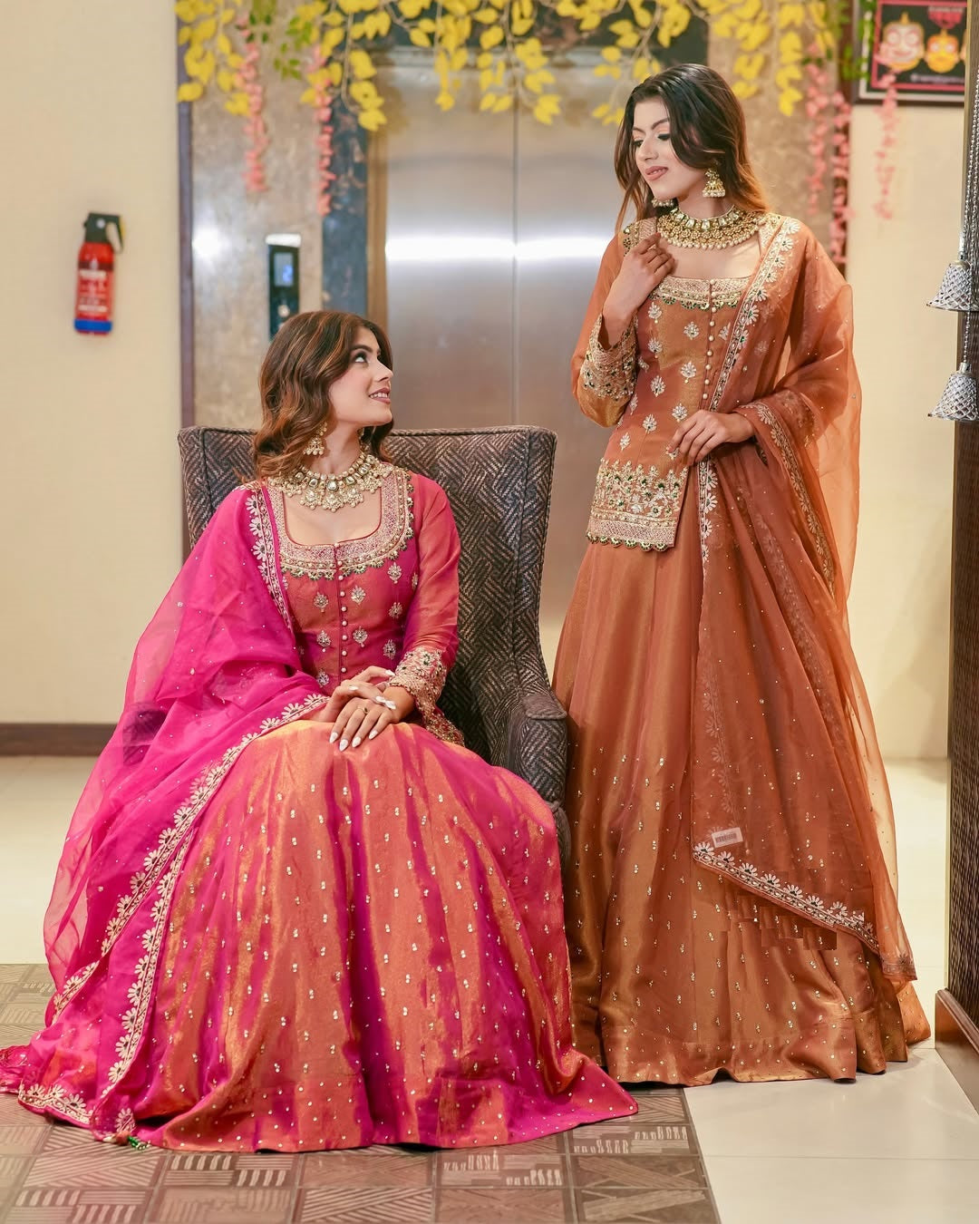 Luxurious Ethnic Lehenga Suit Set with Exquisite Embroidery