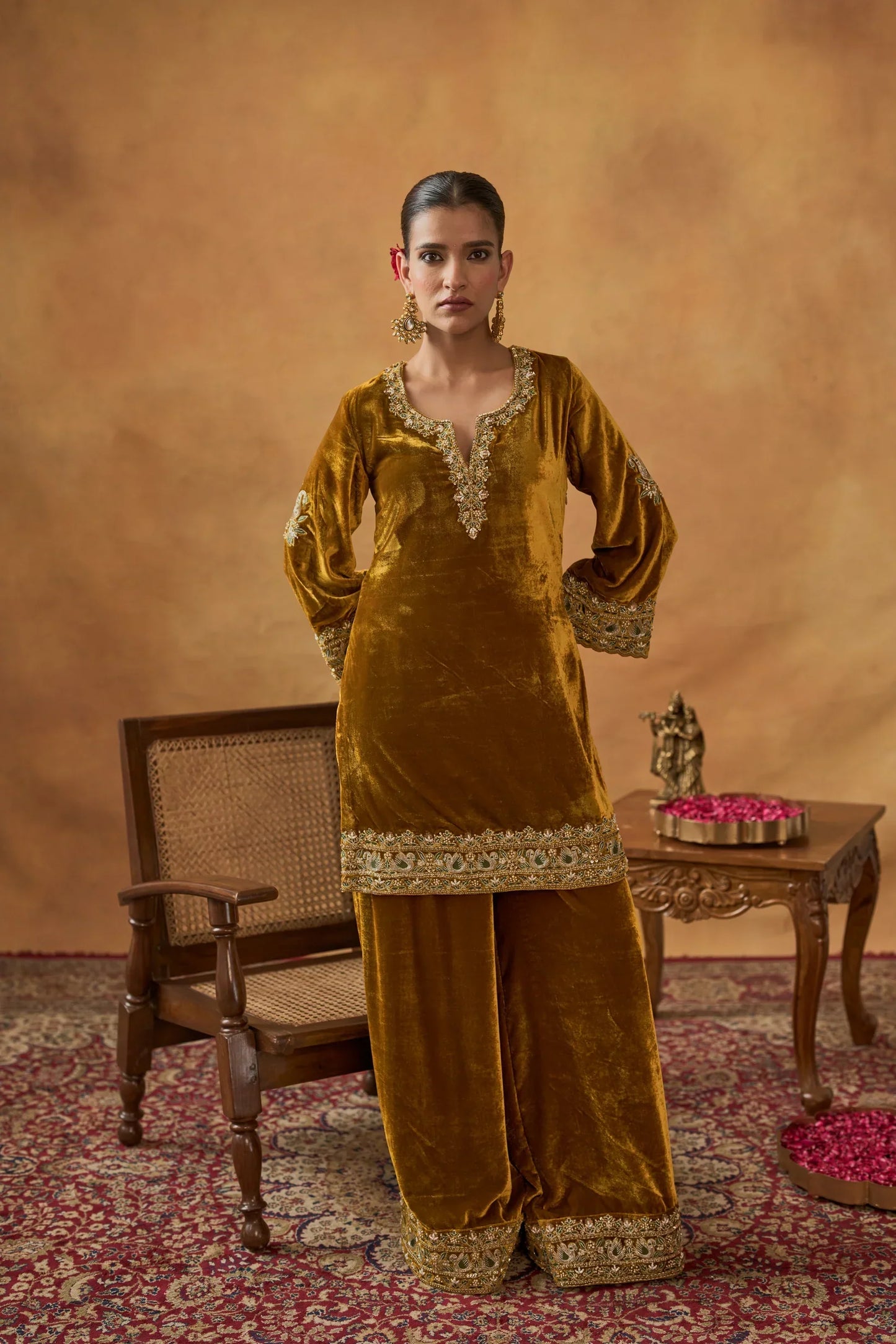 Aurelia Signature Velvet Set