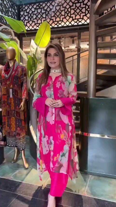 Printed Straight Kurta Set Trousers