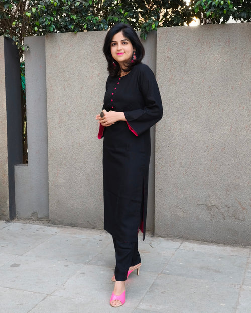 VASTRAMANIAA 3/4th Sleeve Kurta & Pant Set | Elegant Ethnic Wear for Women