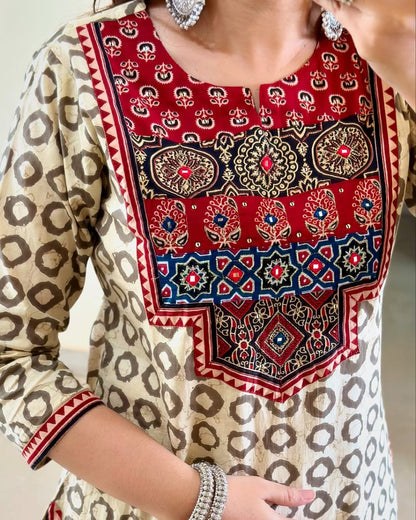 Featuring Fully Elegant Premium Muslin Suit Set Which is Beautifully Decorated With Hand Khatli Work And Original Mirror Work With Butti Pattern.(WARED09)