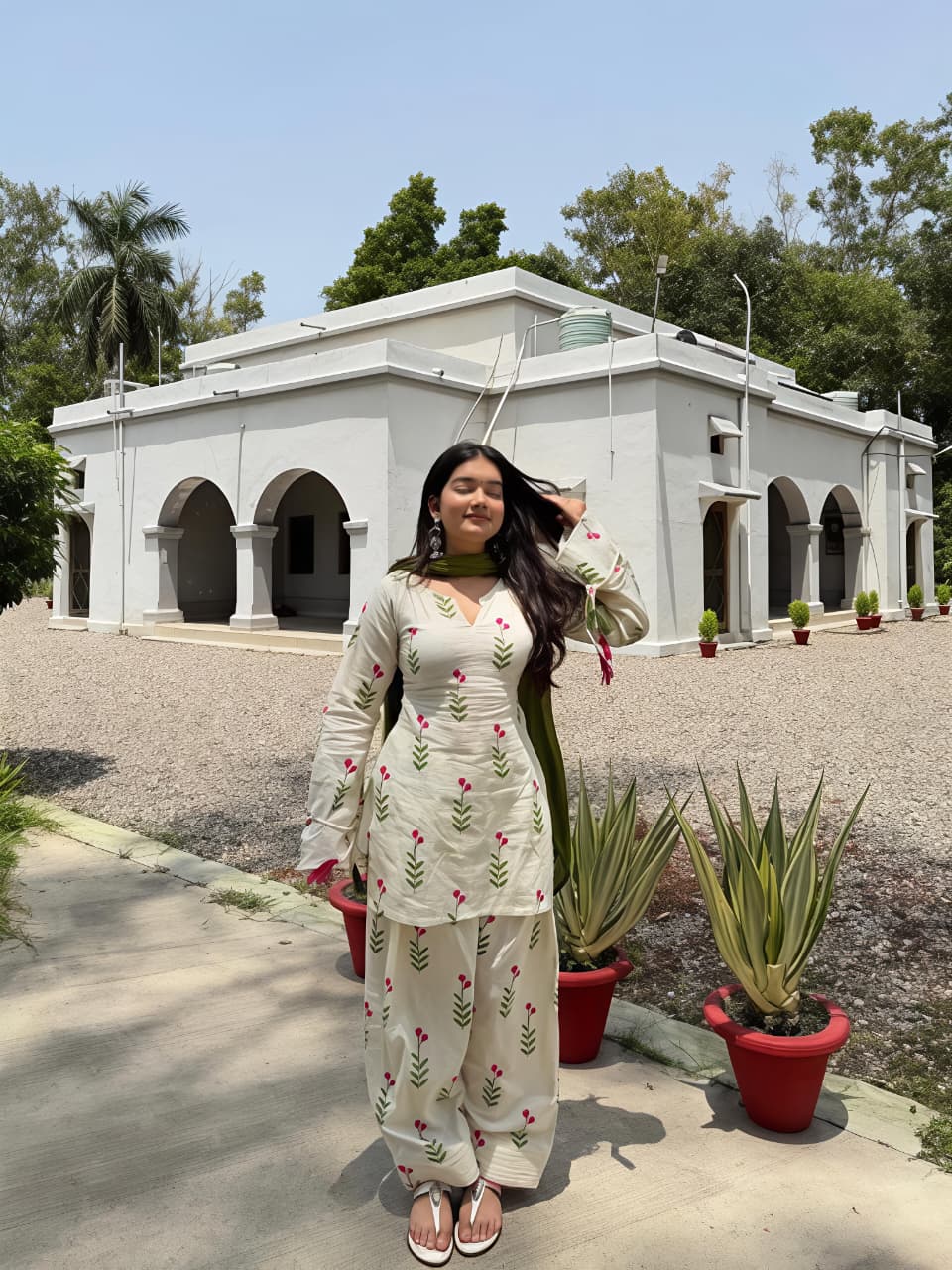 Ananya off white Farshi salwar set
