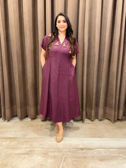 Smart Wine Midi dress with golden honeybees & pockets