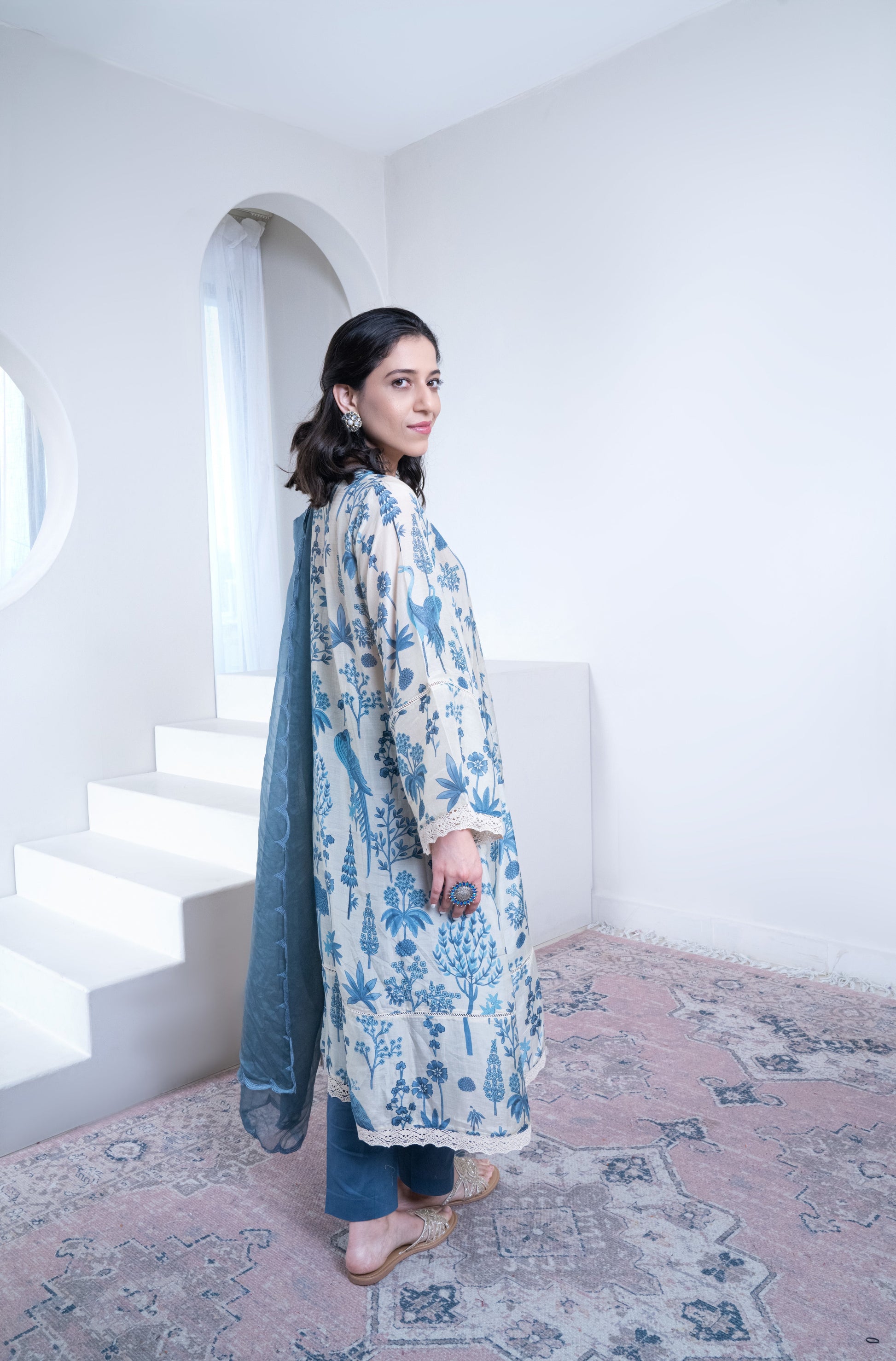 Nilofer Muslin Kurta Set (without Dupatta)